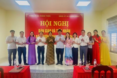 DẤU MỐC MỚI TRONG CÔNG TÁC XÂY DỰNG ĐẢNG TẠI TRƯỜNG THPT VŨ DUY THANH